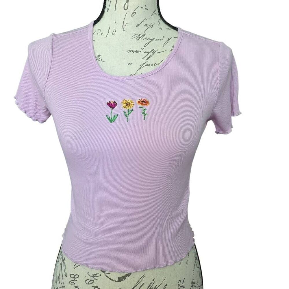 Wild Fable Women's Size XS Purple Ribbed Floral Embroidered Baby Tee